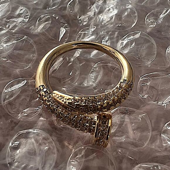 Gold Plated Nail Screw Cubic Zircon Crystal Rhinestone Ring - Picture 7 of 9